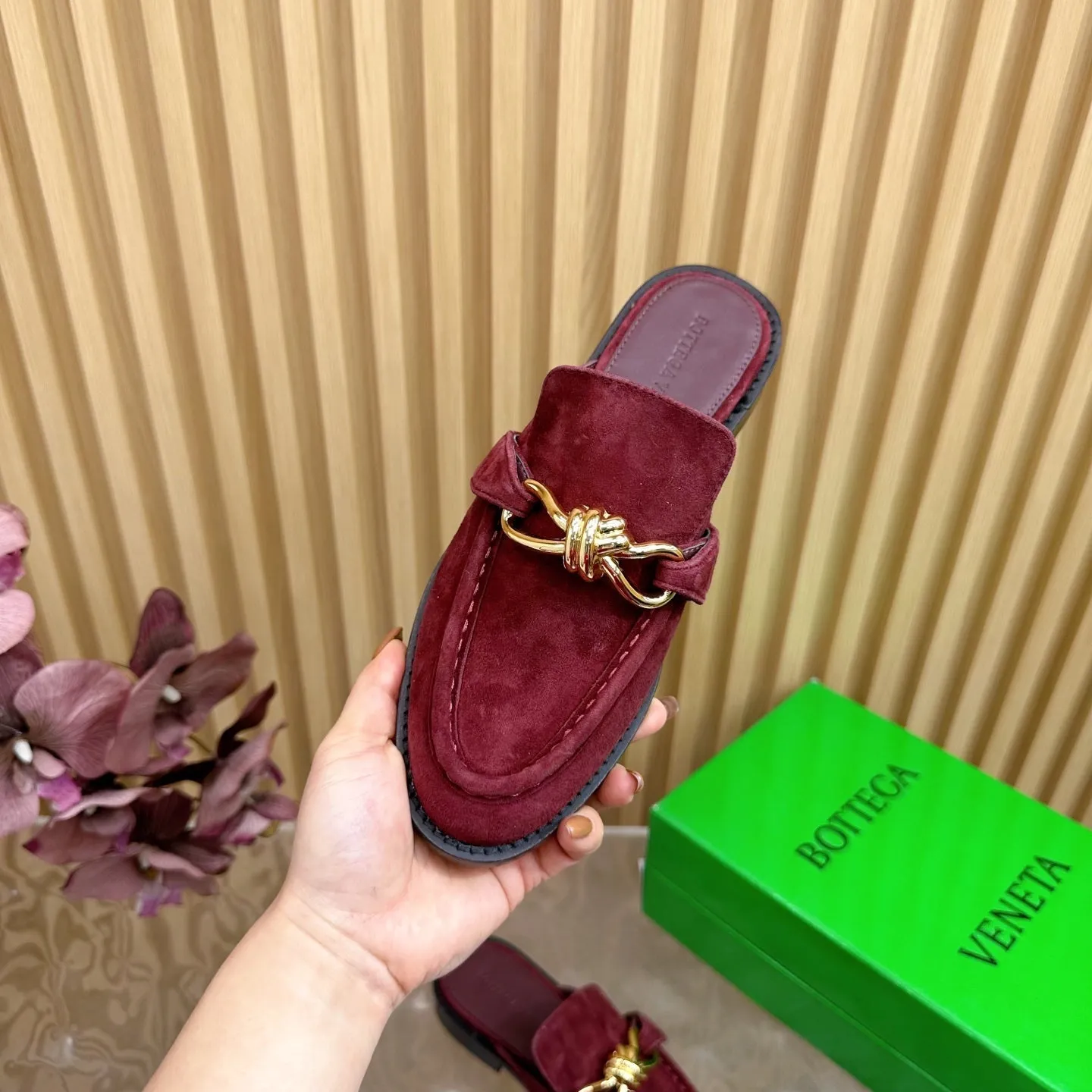 Astaire Loafer Wine Suede Ghw 176167