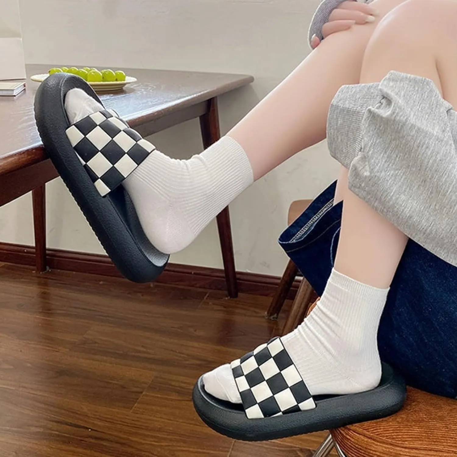 Checkered Slippers for Women Men Checkerboard Open Toe Slides Sandals Indoor House Shoes Soft Thick Sole Slippers Summer Outdoor Slip On Beach Slides Couple Home Slippers