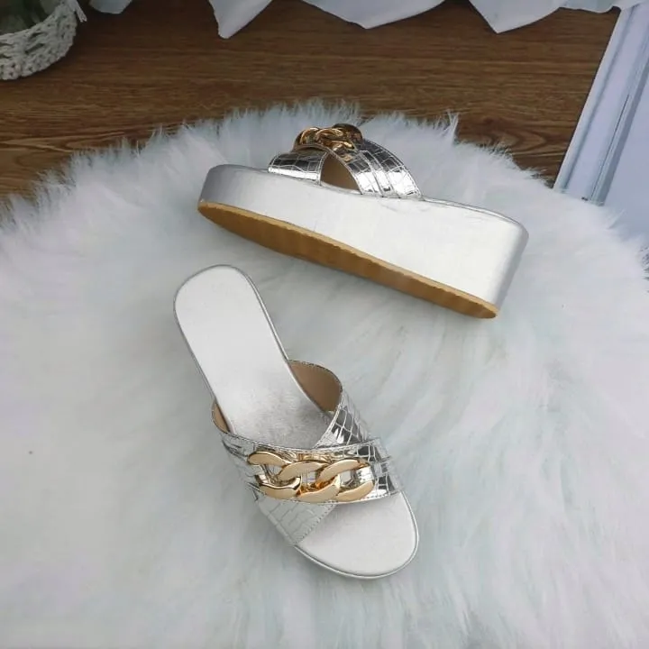 Cross Chain wedge