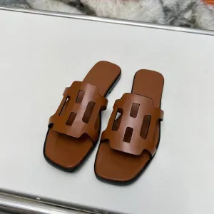 FLATFORM SANDAL CARAMEL CALFSKIN