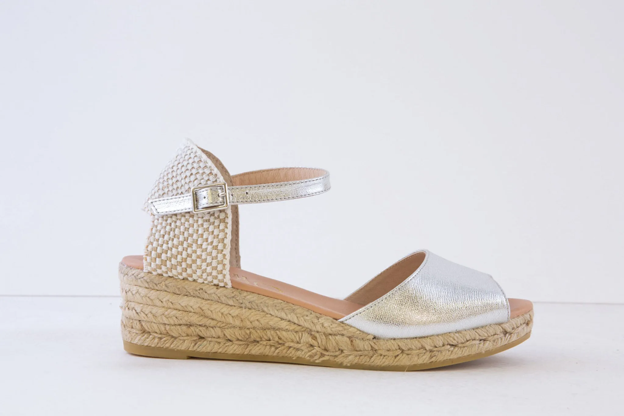GAIMO - SEDAL MEDIUM WEDGE SANDAL - SILVER