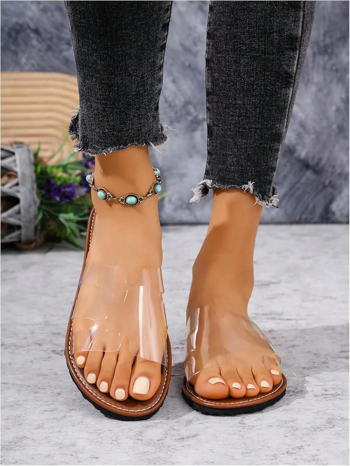 GORGLITTER Women's Clear Sandals Rhinestone Summer Vacation Beach Flats Slippers Open Toe Slide Sandals