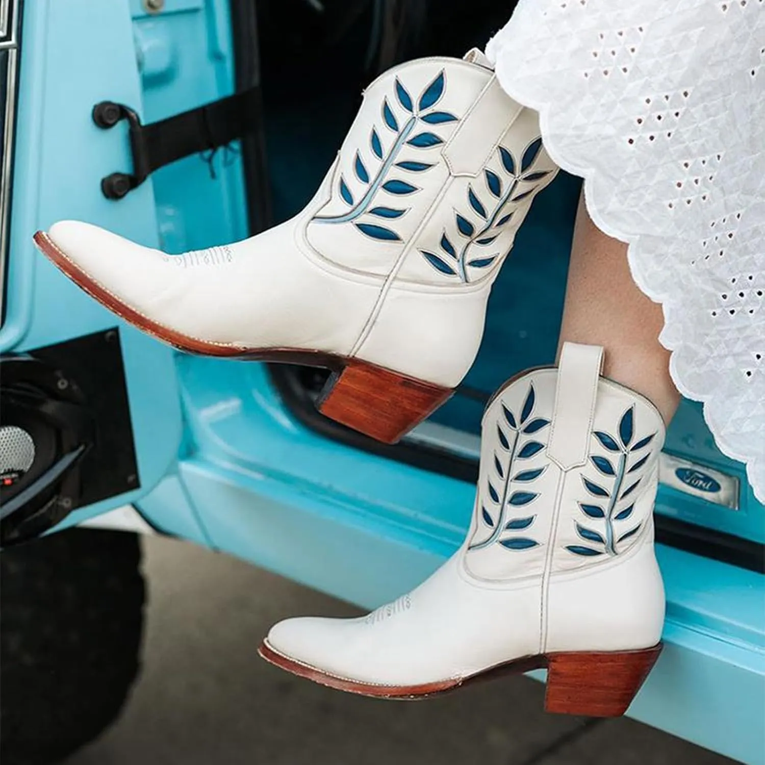 Huntarry Heart Boots for Women Red Cowboy Boots Embroidered Inlay Heart Knee High Round Toe Boots Chunky Heel Cowgirl Boots Valentines Day Boots