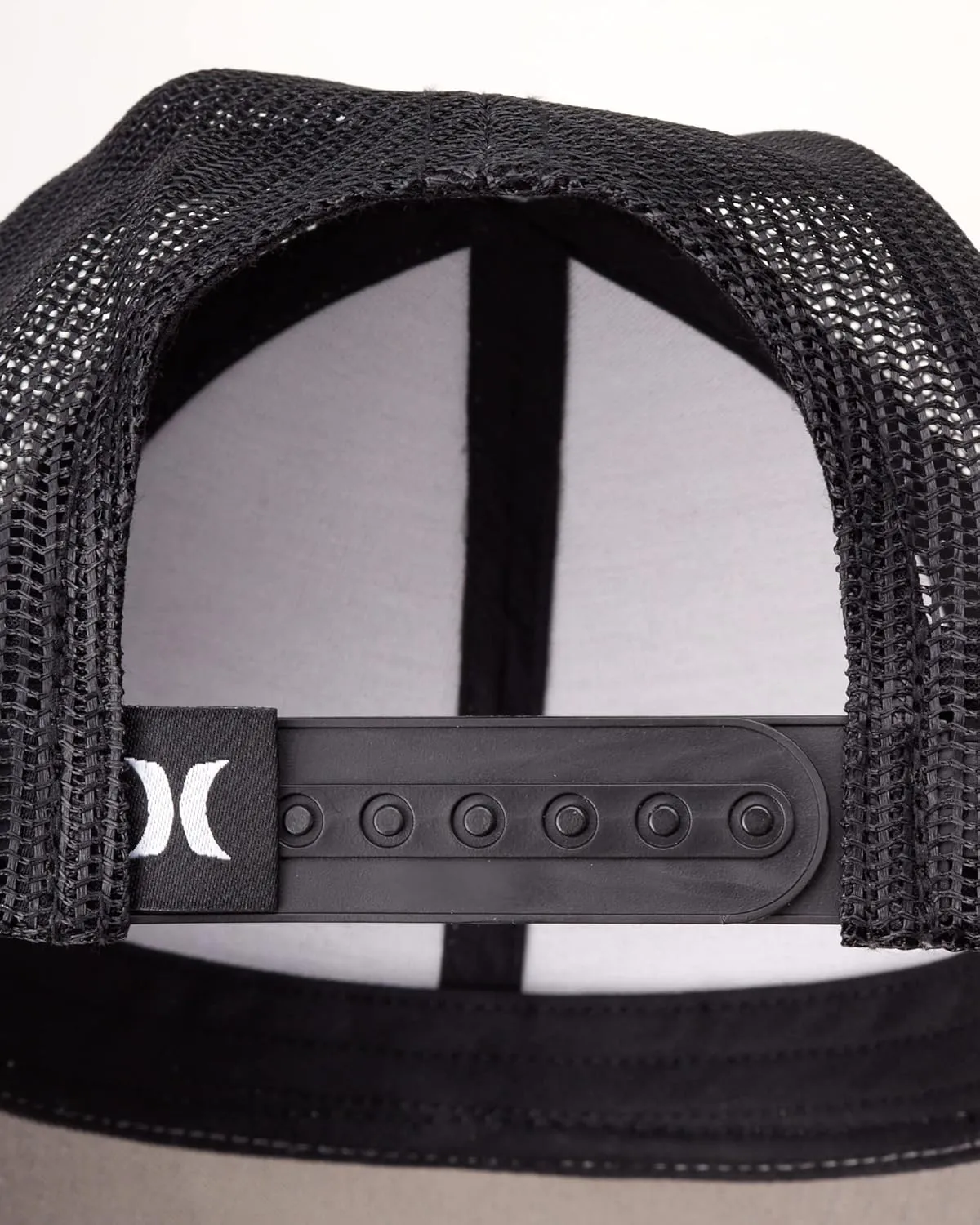 Hurley Men's Trucker Hat - Corp Snap Back Comfortable Curved Bill with Adjustable Snap Closure - Trucker Hats for Men